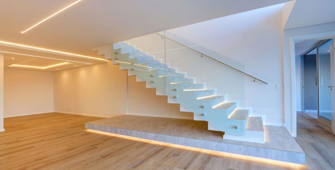 Absolute Flooring Project - House - 251 Pinnacle Drive - Staircase