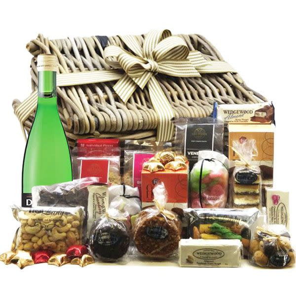 Christmas Family Picnic Basket Gifts and Hampers Online gift shop