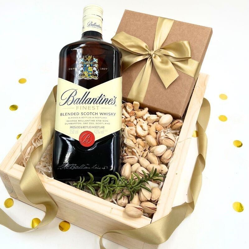 Ballantines Whiskey Gift Box - Flowers and Gifts - Online flower shop