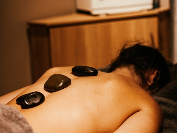 70min Hot Stone Massage (R530)
