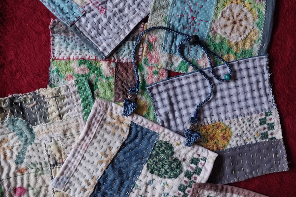 SuleneTaylorArt blog - The Making of the Zokin Bib (#6) SuleneTaylorArt blog - The Making of the Zokin Bib (#6)