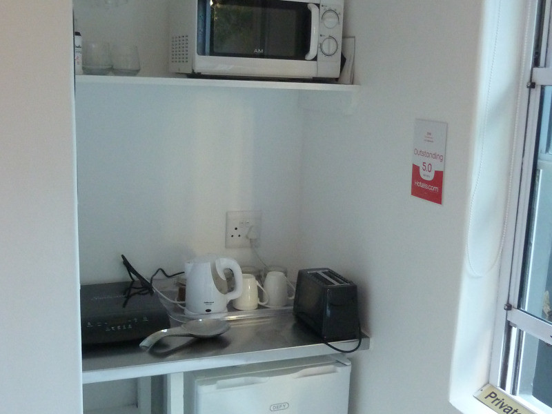 4 on Highworth Apartments & Studios Swop and Stay