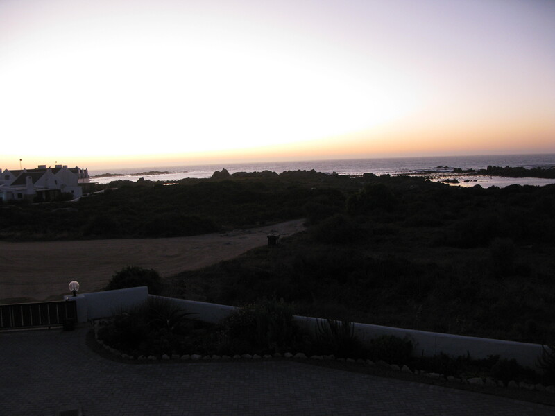 Ocean-View Apartments - Swop and Stay - Off Grid Apartments With Distant Ocean View