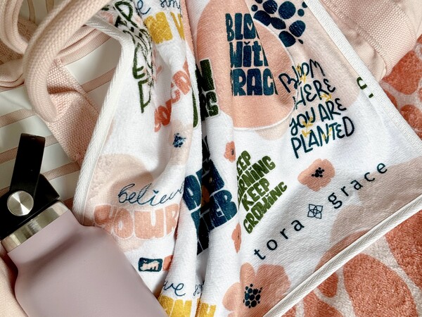 Keep Blooming - Plush Sport/Guest Towel