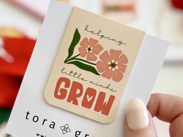 Little minds grow - Magnetic Bookmark