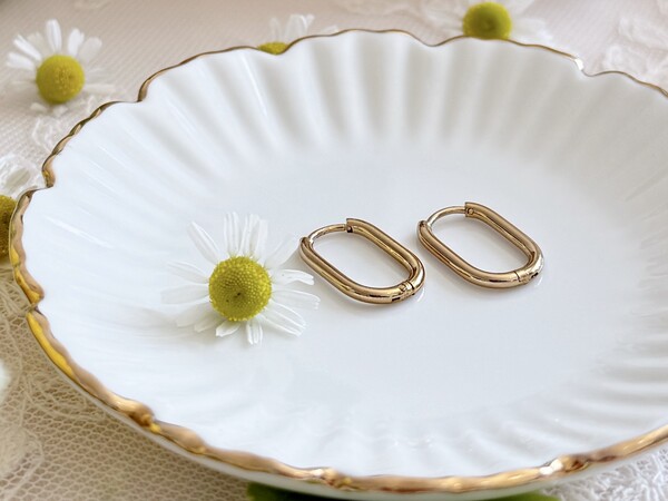 Golden Hour Oval Hoops