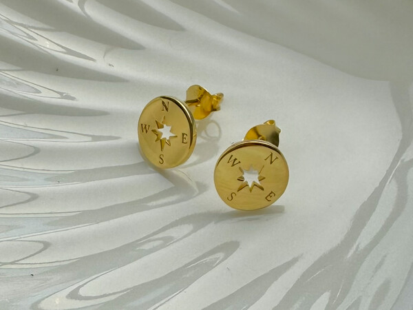 Compass Studs