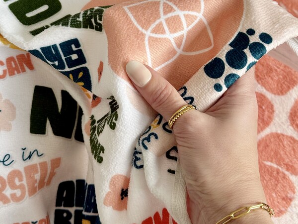 Keep Blooming - Plush Sport/Guest Towel