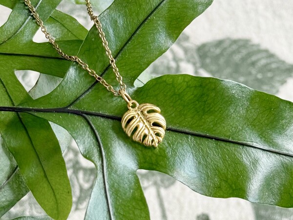 Monstera Necklace Monstera Necklace